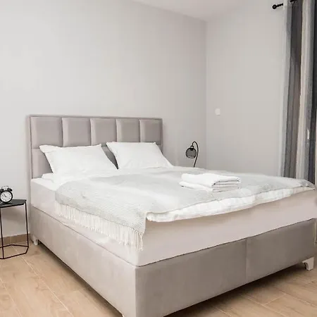 Apartment Vukcevic 2 *