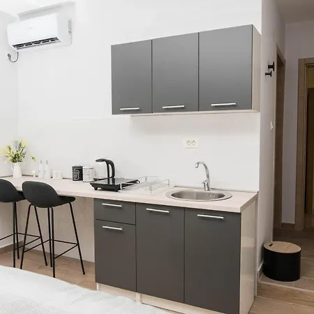 Vukcevic 2 * Podgorica