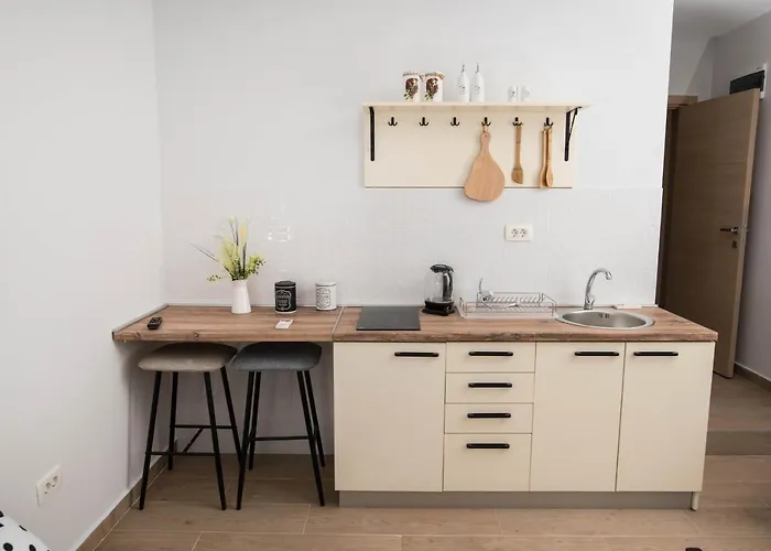 Vukcevic 2 * Podgorica